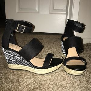 Black and white strappy patterned wedges with zip